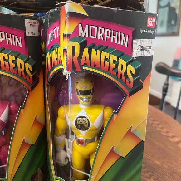 Power Rangers - Picture 2 of 10